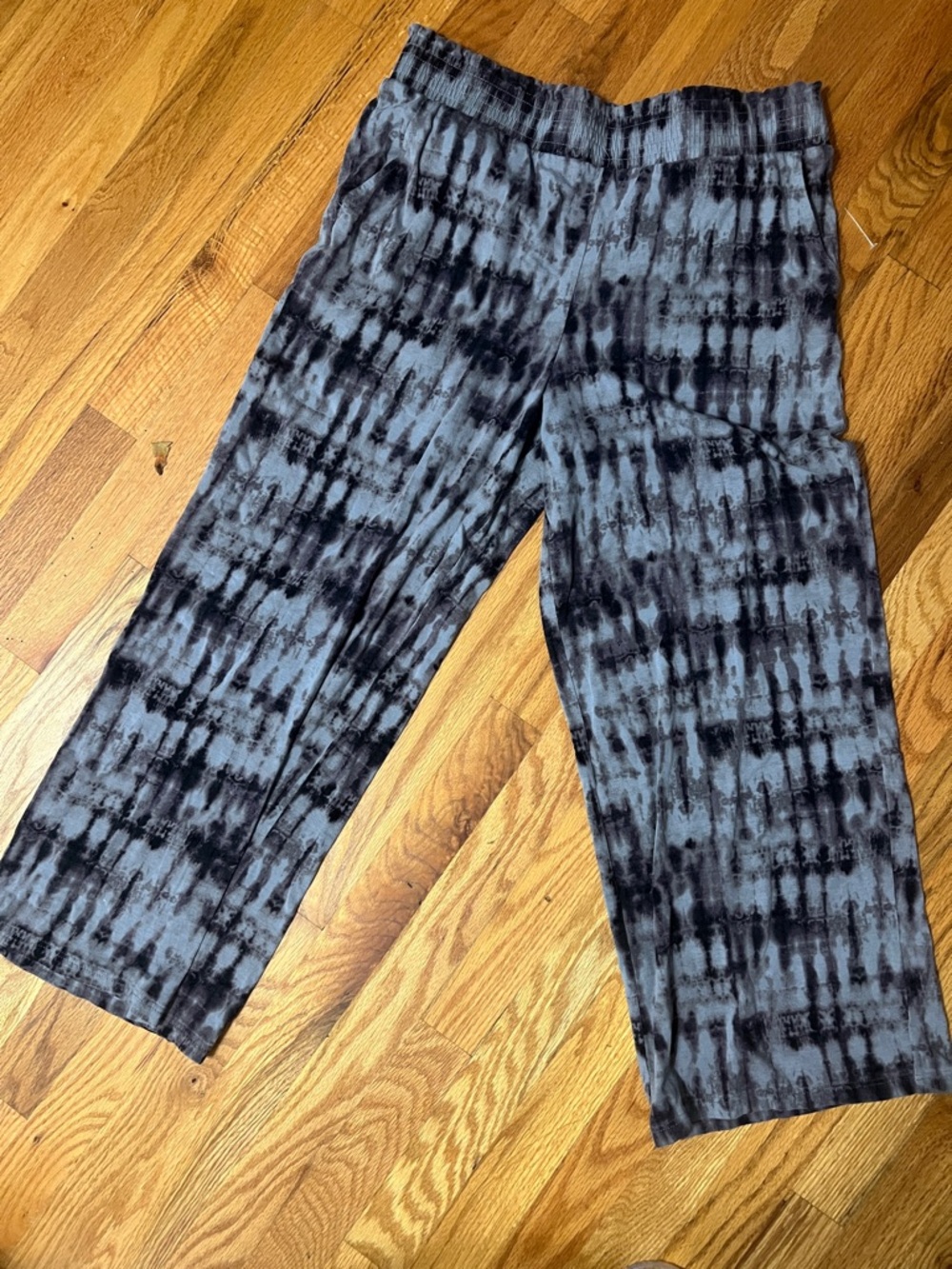 d&co BEACH Tie-Dye Wide Leg Capris w/ pockets medium